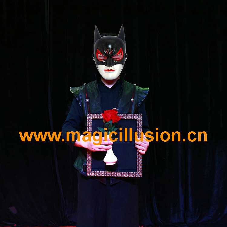 appearing body from blackboard stage illusion GMG-299